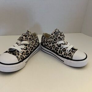 Converse All Star Black, Brown and White Classic Sneakers, Size 6 toddler. NWOT